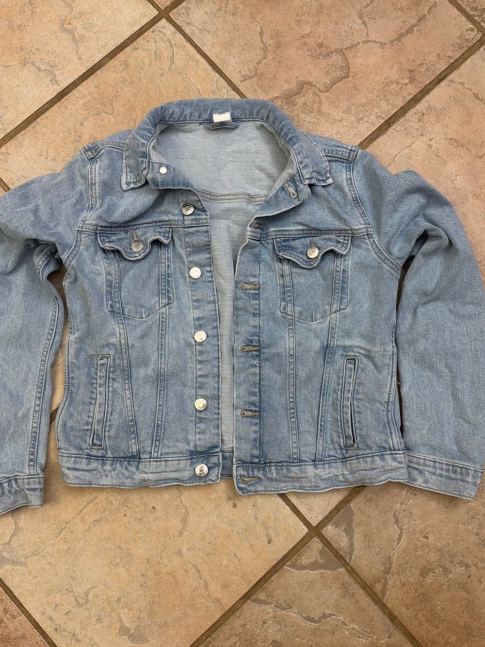 Light Wash Women's Denim Jean Jacket - Casual Button-Front Coat